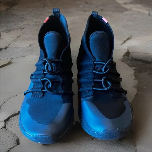 SKYE  Powll EL Slip-On Sneakers Mens 7 Women 8.5 Black Walking Casual VEGAN - Picture 2 of 6